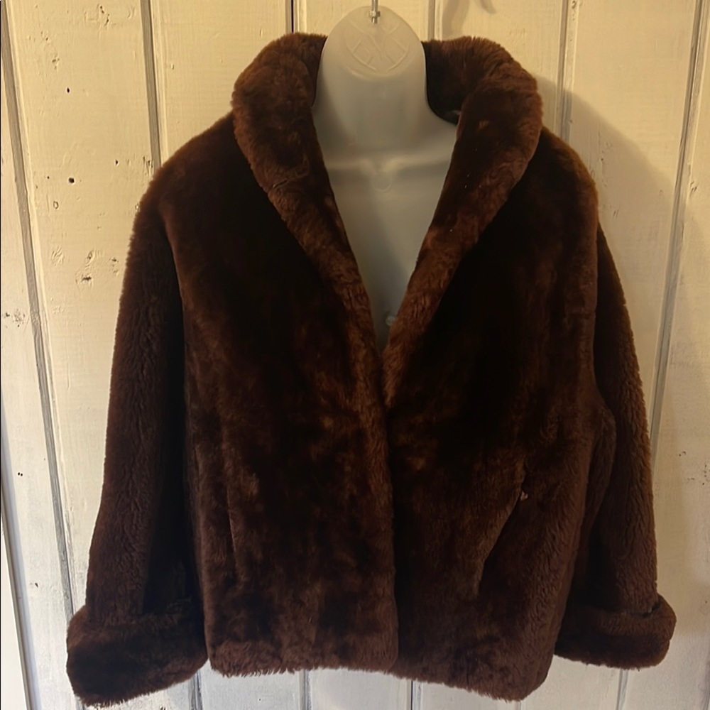 Plush Vibtage Faux Fur Coat